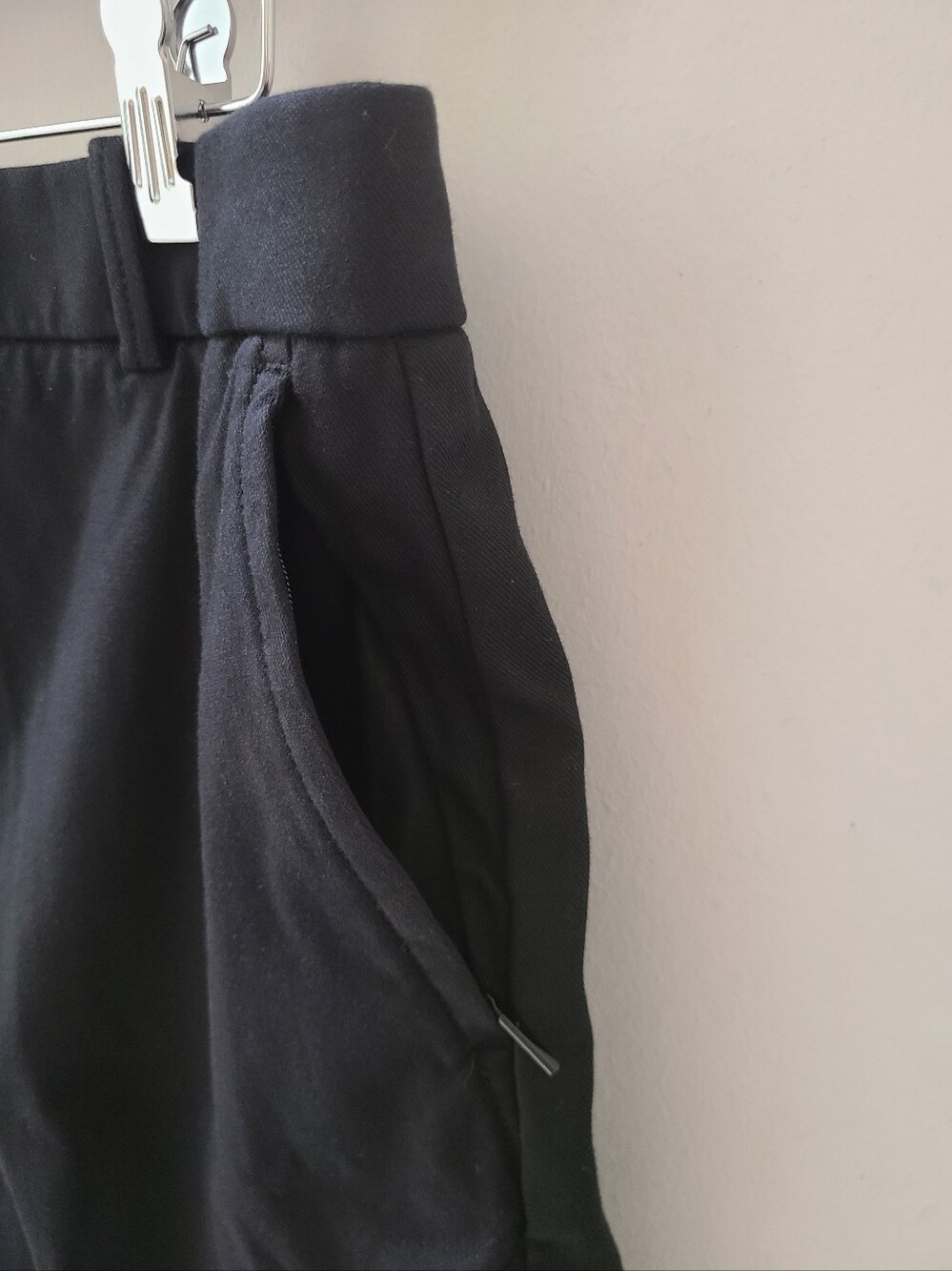 Spanx SPANXsupersmooth Stretch Twill Shorts Black Sz XL NWT - Picture 7 of 15